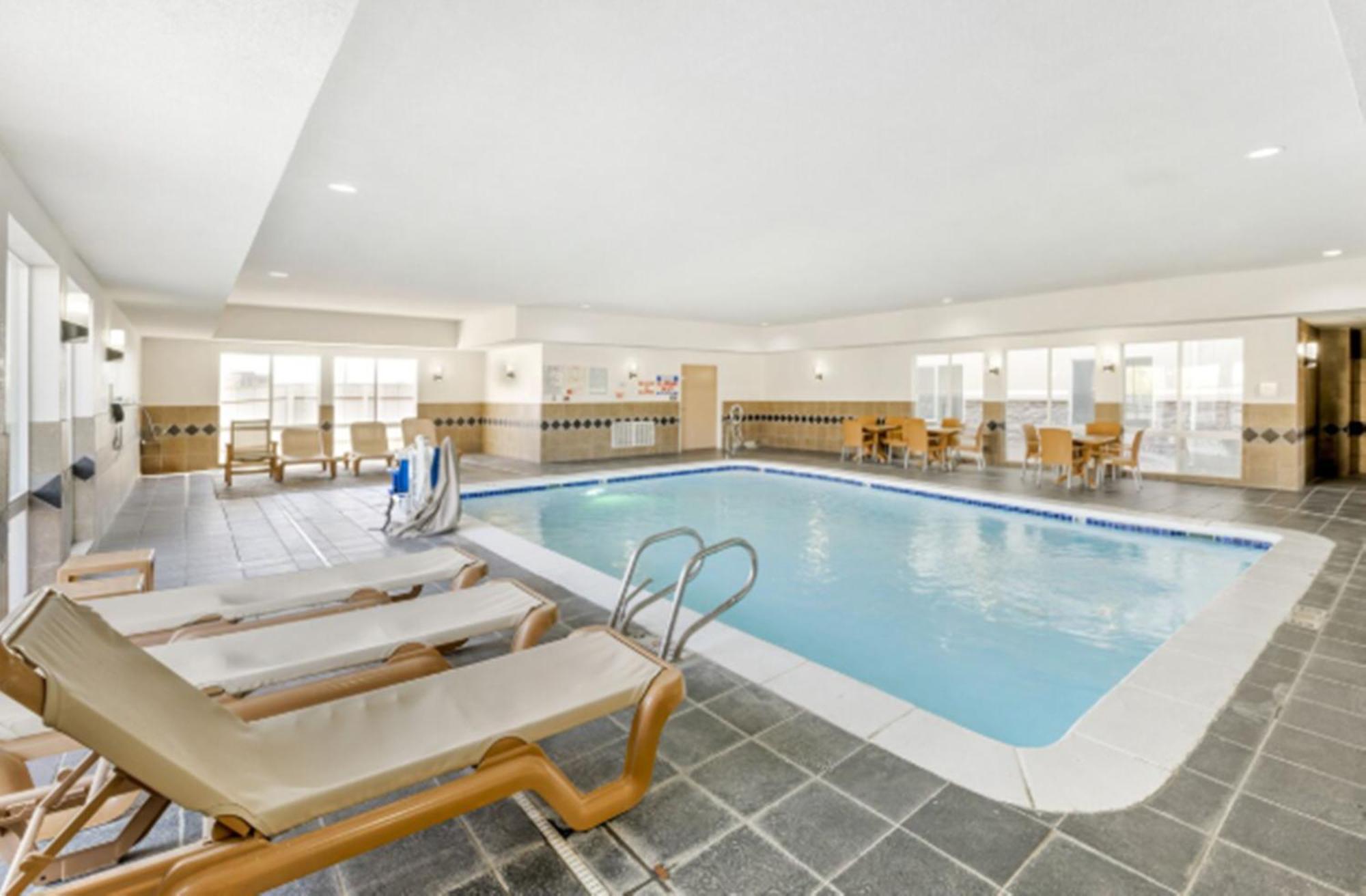 Comfort Suites Пекос Экстерьер фото